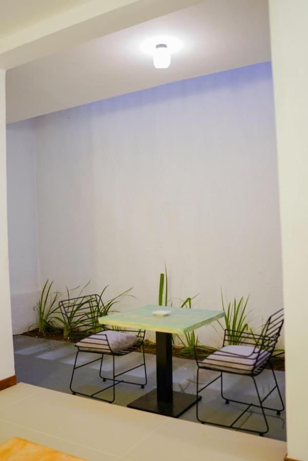 Chariot Square Hotel แคนดี้ ภายนอก รูปภาพ